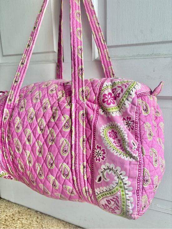 Vera Bradley Handbags - 💖 Vera Bradley Bermuda Pink Small Duffel Bag Retired Paisley Print Quilted Y2K